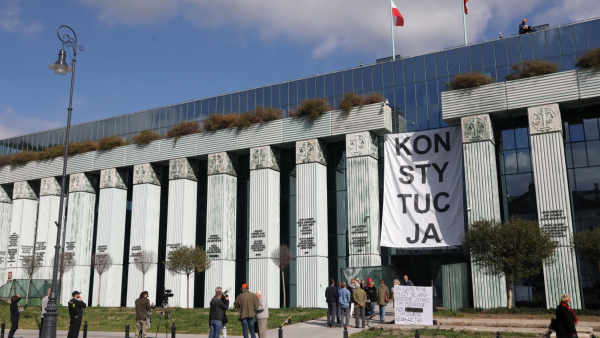 "Konstytucja" Słowem Roku