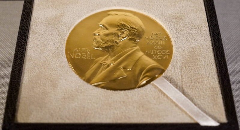 Dmitrij Muratow, laureat Pokojowej Nagrody Nobla zaatakowany w Rosji