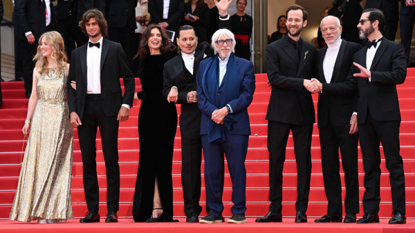 Pokaz "Jeanne du Barry" Maiwenn zainaugurował 76. festiwal w Cannes