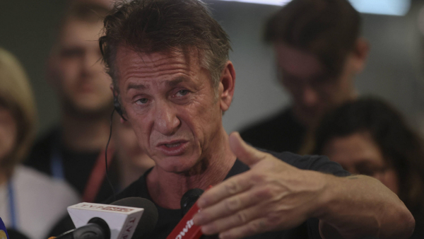    Sean Penn prosi miliarderów o myśliwce dla Ukrainy