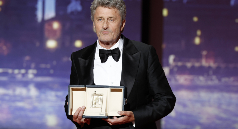 Paweł Pawlikowski ze statuetką w Cannes! Polak nagrodzony za reżyserię "Ojczyzny" 