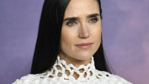 Jennifer Connelly wystąpiła w „Top Gun”, mimo że panicznie boi się latania