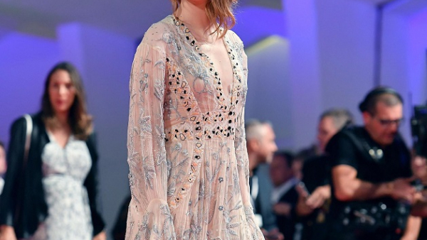 Emma Stone wyznacza trendy