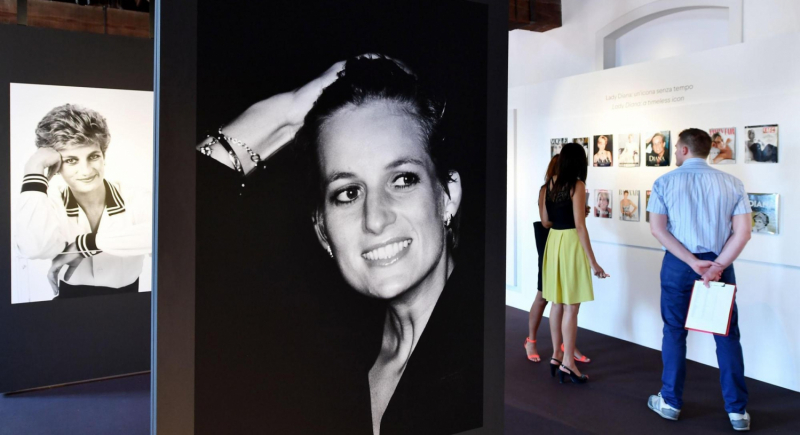 Emma Corrin - mało znana aktorka w roli Diany