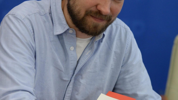 Miłoszewski otwiera kawiarnię