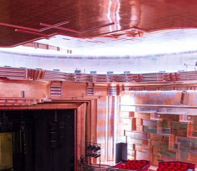 Aktor w ciężkim stanie po scenie egzekucji w teatrze