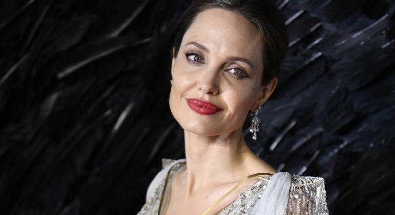 Angelina Jolie sprzedała obraz namalowany przez Winstona Churchilla za 11,5 mln dolarów
