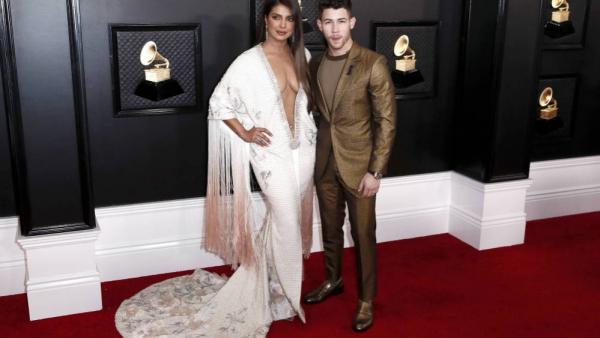 Priyanka Chopra Jonas apeluje o pomoc dla Indii