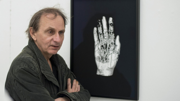 Ekranizacja "Uległości" Houellebecqa jednak powstanie