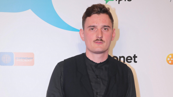 Dawid Podsiadło opublikował nowy teledysk. Wystąpił w nim gwiazdor filmu „Johnny”