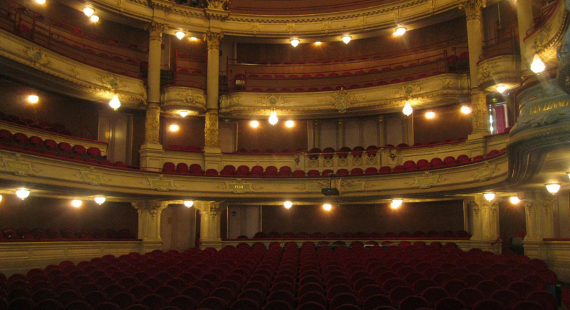 Symbolem Międzynarodowego Dnia Teatru zostanie zbombardowany teatr ukraiński?