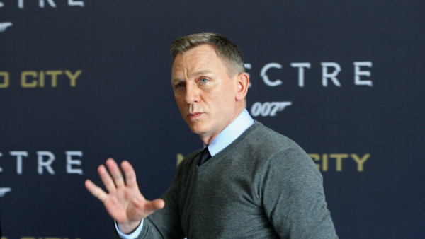 60 pamiątek po agencie Bondzie trafiło na aukcję. Ceny pojazdów 007 robią wrażenie