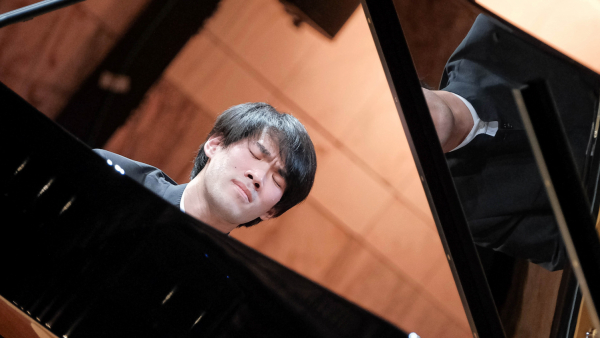 Deutsche Grammophon podpisało kontrakt na wyłączność z Bruce’m Liu