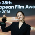 „Wartość sentymentalna” Joachima Triera zdobyła Europejską Nagrodę Filmową dla najlepszego filmu. Laureatką statuetki za oryginalną ścieżkę dźwiękową została Hania Rani!