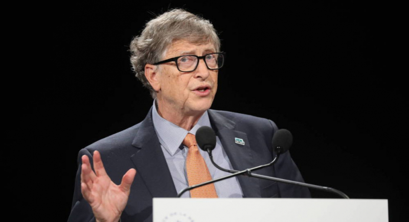 Bill Gates wie, kiedy pandemia zostanie opanowana