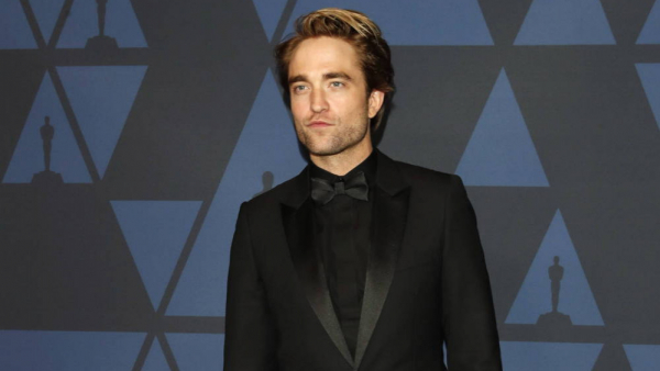 Robert Pattinson podczas zdjęć próbnych do „Batmana” nosił kostium Vala Kilmera
