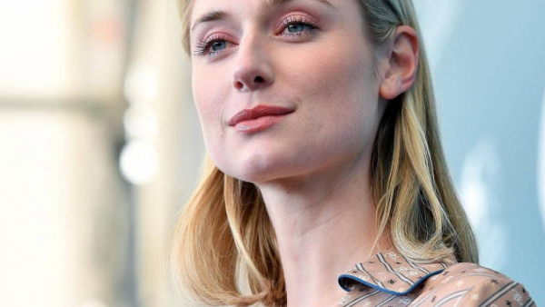 Elizabeth Debicki wcieli się w postać księżnej Diany w ostatnich sezonach serialu „The Crown”