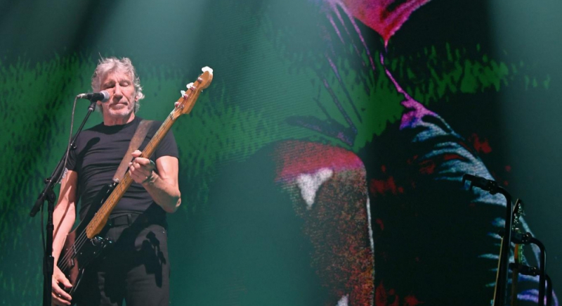 Roger Waters nadchodzi 