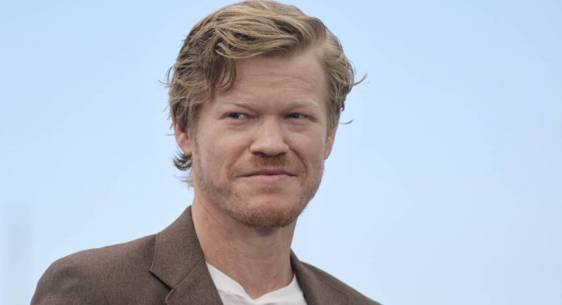 Jesse Plemons zagra rolę, w którą kiedyś wcielił się Philip Seymour Hoffman