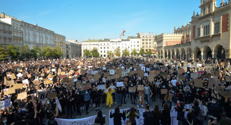 Zagraniczne media komentują protest polskich kobiet przeciwko orzeczeniu Trybunału Konstytucyjnego