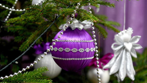 Psychologowie radzą, by w tym roku ubrać choinkę znacznie wcześniej niż zwykle