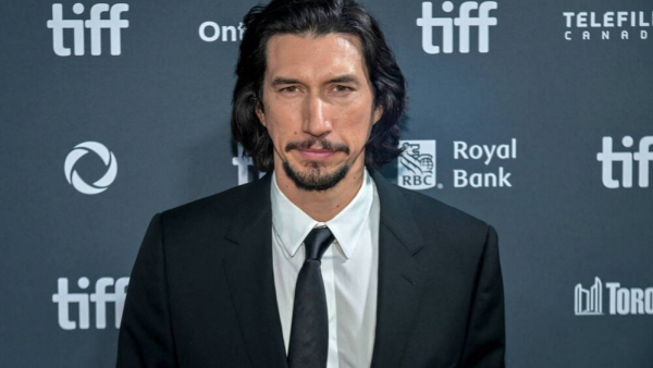 Adam Driver wystąpi u boku Jessiki Chastain w serialowym dramacie „The Dealer”
