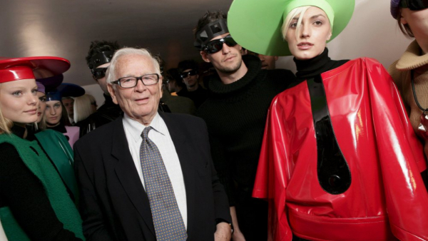 Pierre Cardin, wielki kreator, który zdemokratyzował modę, kończy dziś 98 lat