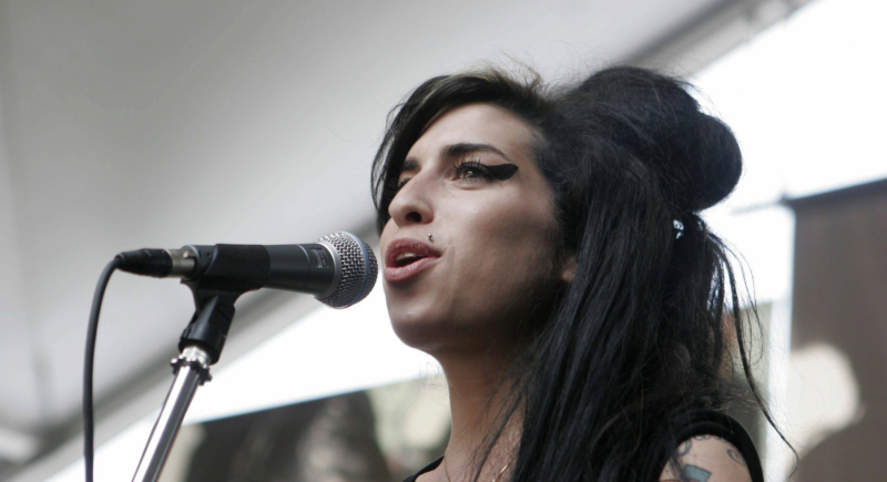 Barbara Broccoli zdradziła, dlaczego Amy Winehouse nie nagrała piosenki do filmu o Bondzie