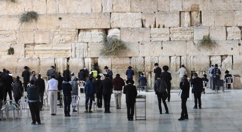 Ściana Płaczu w Jerozolimie została zdezynfekowana