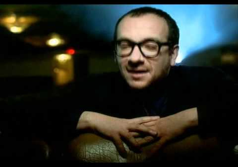 Popularny muzyk rockowy Elvis Costello odwołał europejskie tournee