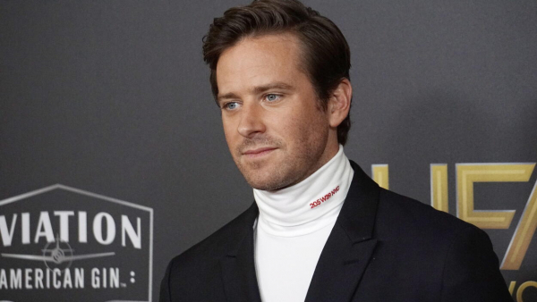 Armie Hammer wraca do branży filmowej. Skompromitowany aktor wystąpi w westernie