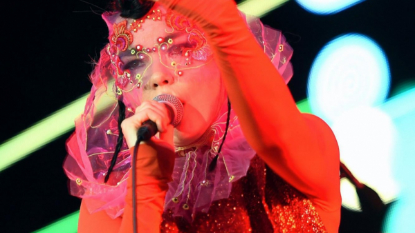 Björk - muzyczny fenomen i królowa ekstrawagancji