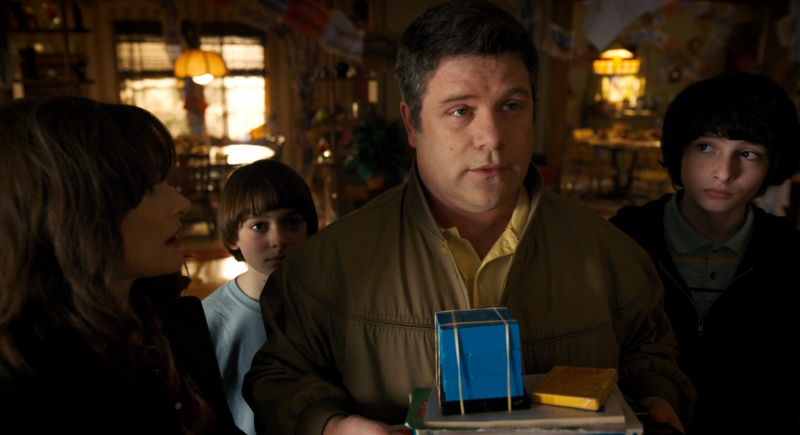 „Stranger Things”. Szokujący pomysł twórców serialu. W 2. sezonie Boba miał zabić jeden z głównych bohaterów 