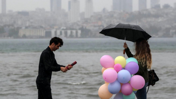 Mężczyźni słuchają kobiet jedynie przez... 6 minut