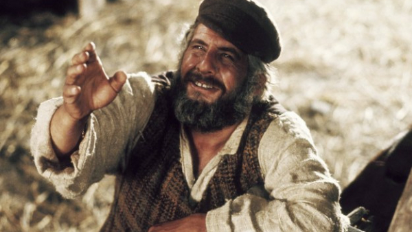  Chaim Topol nie żyje. Pamiętamy go z kultowego "Skrzypka na dachu"