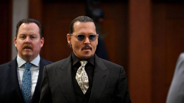 Johnny Depp składa zeznania w sądzie: „Nigdy w życiu nie uderzyłem kobiety”  