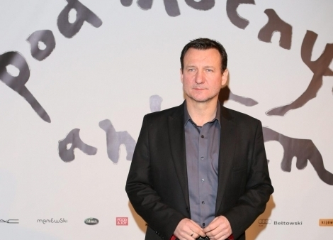 Robert Więckiewicz w "Pod Mocnym Aniołem"