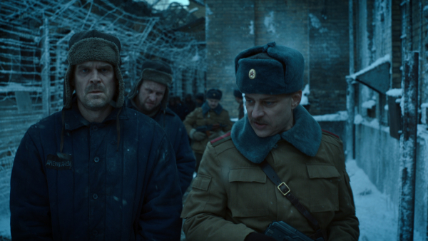 "Stranger Things" sezon 4. David Harbour od dawna znał finał historii, wyjawia, co stanie się z Hopperem