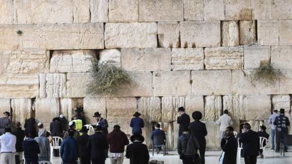 Ściana Płaczu w Jerozolimie została zdezynfekowana
