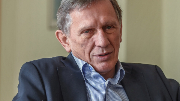 Jan Englert - dobrze mu bez internetu