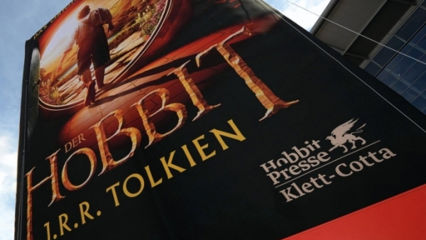 Powieść Tolkiena w szerszej wersji nocą w kinie...