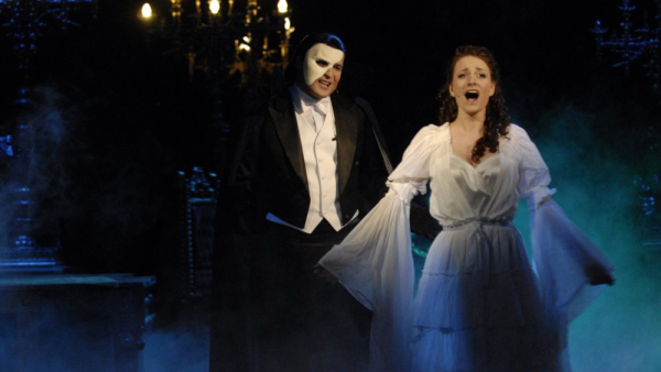 Powstanie serialowa wersja „Upiora w operze”