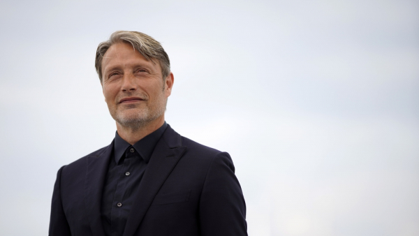 Mads Mikkelsen zagra w czarnej komedii „Riders of Justice”