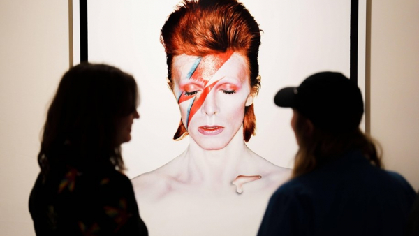 Portret Davida Bowiego z błyskawicą pobił aukcyjny rekord