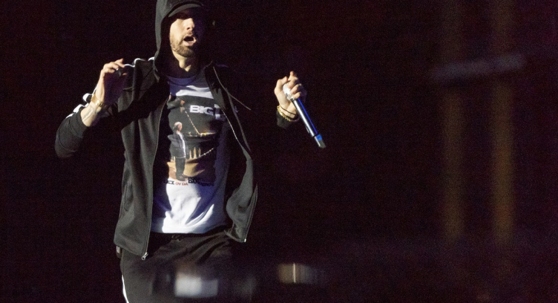 Eminem oprowadza fanów po Detroit