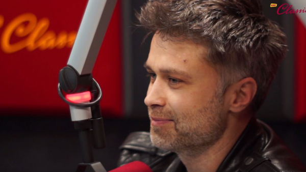 Posłuchajcie piosenki "Przyjaźń" ze słowami Artura Andrusa! 