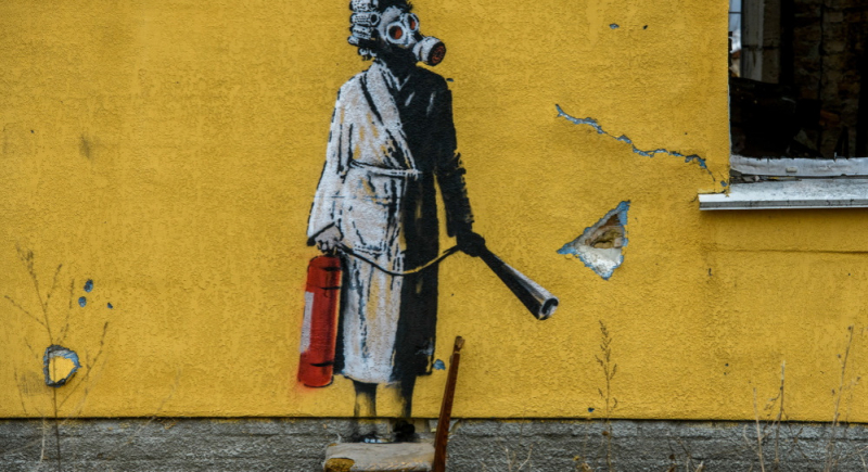 Banksy potwierdził, że jest autorem siedmiu murali na Ukrainie