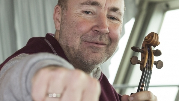 Na Wiankach w Krakowie wystąpią Nigel Kennedy, Kroke i Czerwono-Czarni