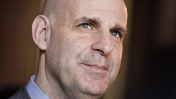 ﻿Harlan Coben - książki pisze nawet w Uberze