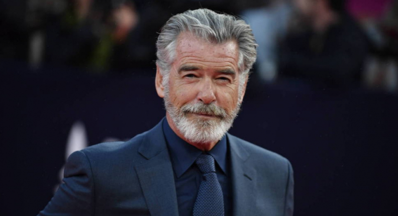 Pierce Brosnan uratował życie Halle Berry